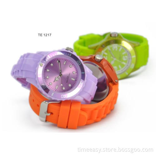 2014 Hot Sale Lovely Simple Design Watch for Women with Alloy Case and Japan Movement (TE-1217)